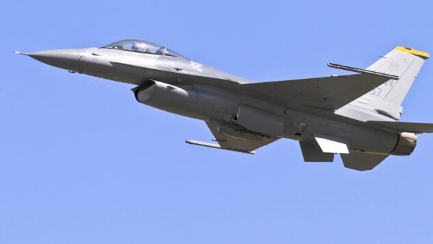 L'età, l'esperienza e la conoscenza dell'inglese sono state prese in considerazione nel processo di selezione: il pilota APU ha parlato sull'addestramento sull'F-16 