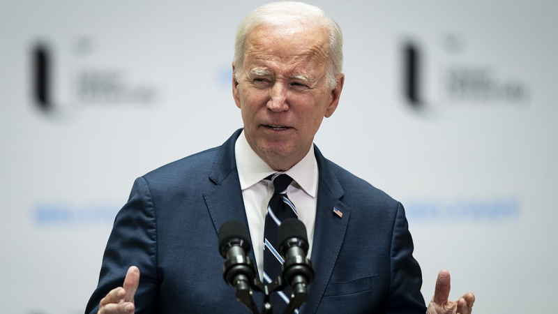 Biden ha annunciato sanzioni per la deportazione di bambini ucraini in Russia nel Giorno dell'Indipendenza