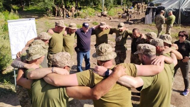 Esistono i primi pacchetti di soluzioni per aiutare i veterani a integrarsi nella vita sociale: Zelensky