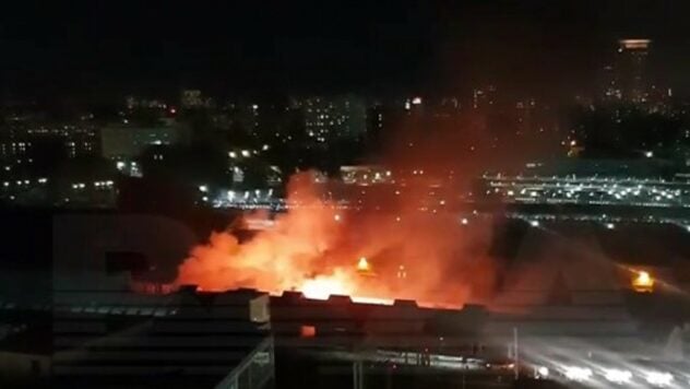 C'è stato un incendio a Mosca vicino alla stazione ferroviaria