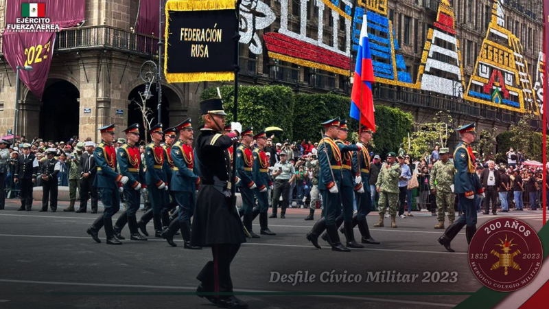 Macchiato di sangue ucraino : L'esercito russo ha preso parte alla parata in Messico