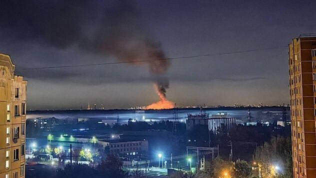 A Shchelkovo vicino a Mosca, è scoppiato un incendio nell'area dell'aeroporto Chkalovsky