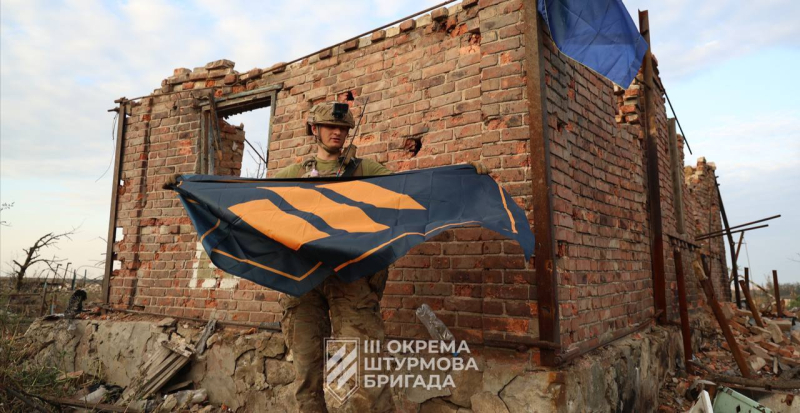 I soldati dell'AFU hanno alzato la bandiera dell'Ucraina sulla liberata Andreevka