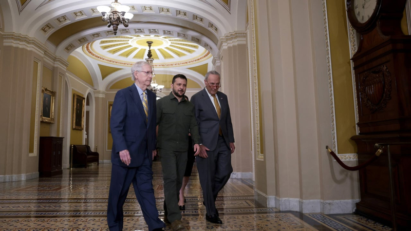 Discorso sullo sfondo dell'offensiva: Zelenskyj sarà in grado di ottenere aiuto per le forze armate ucraine dopo la sua visita al Congresso degli Stati Uniti