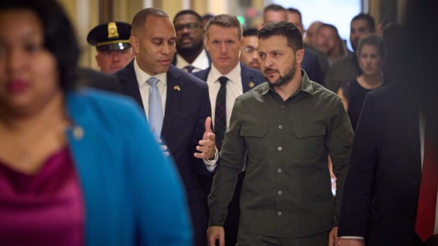 Discorso sullo sfondo dell'offensiva: Zelenskyj sarà in grado di ottenere aiuto per le Forze Armate dell'Ucraina dopo una visita al Congresso degli Stati Uniti