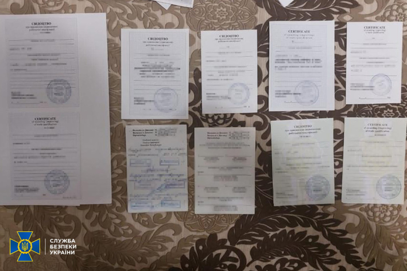 Vendevano un “certificato di marinaio”: un altro schema per la partenza dei renitenti alla pesca è stato scoperto a Odessa regione