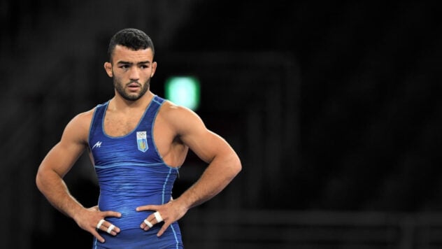 La medaglia d'argento olimpica Nasibov è rimasto senza una medaglia del campionato mondiale di wrestling