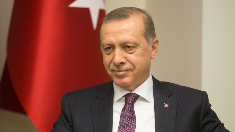 Erdogan ha detto di fidarsi della Russia tanto quanto dell'Occidente