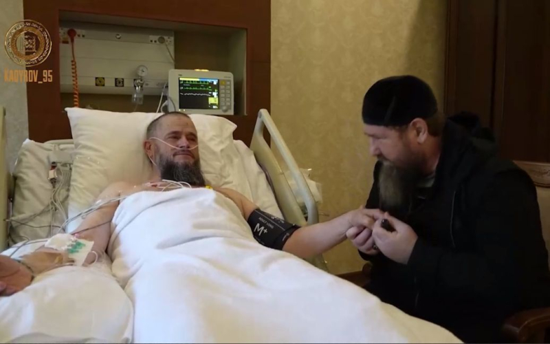 Video di Kadyrov da un ospedale di Mosca: a cosa prestano attenzione gli osservatori