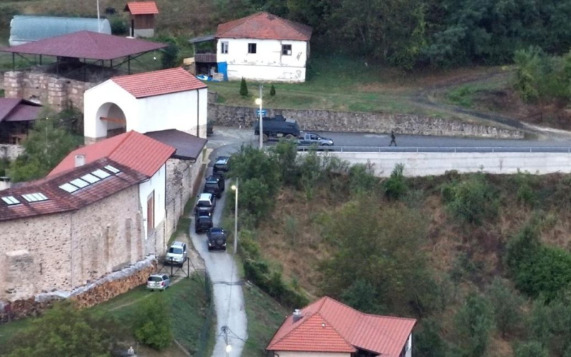 Autorità Il Kosovo ha ripreso il controllo del monastero, catturato da aggressori armati.