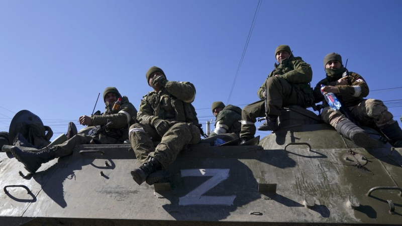 I partigiani riferiscono che la Federazione Russa sta trasferendo gli obici sovietici Gvozdika in Crimea