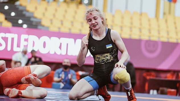 Borchikha Vinnik ha vinto l'oro ai Campionati mondiali giovanili e ha rifiutato una foto con la donna russa