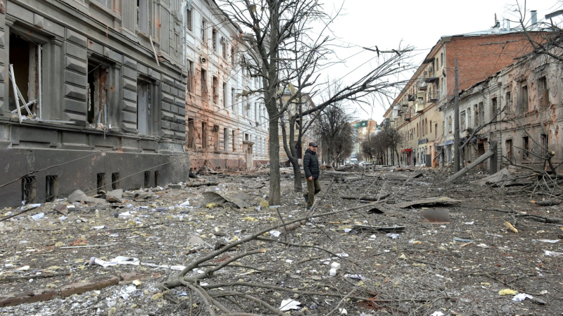 Una nuova fossa comune è stata trovata a Mariupol. Il consigliere del sindaco dice che ci sono ancora molte tombe