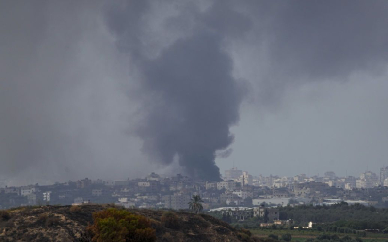 Migliaia di lavoratori di Gaza che lavoravano in Israele stanno cercando rifugio - WP