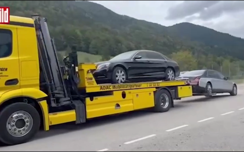 Trasportano in La Germania ha sequestrato le auto dell'amico di Putin: video