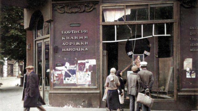 Giorno della liberazione di Kiev : immagini d'archivio distrutte la capitale