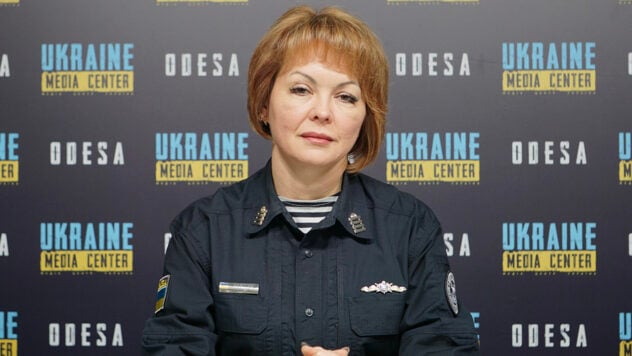 OK Sud chiede il silenzio informativo in modo da poter poi riferire sui “grandi successi”” /></p>
<p>Gli occupanti russi cercano di difendersi attivamente, perché capiscono che l'avanzata delle forze di difesa ucraine è inevitabile.</p>
<p>Il capo del Centro stampa di coordinamento congiunto della Lo ha affermato Natalya Gumenyuk, delle forze di difesa dell'Ucraina meridionale, durante il telethon di United News.</p>
<p>Ha notato che i russi “si sentono molto a disagio”.</p>
<p>Ora stanno guardando </p>
<blockquote >
<p>— Il nemico non può calcolare da quale direzione aspettarsi il pericolo, quindi sta cercando di attivare l'artiglieria pesante, i sistemi di lancio multiplo e l'aviazione tattica, — ha detto Gumenyuk.</p>
</blockquote>
<p>Secondo lei, su una linea da tre a otto chilometri lungo la costa della regione di Kherson c'è un respingimento da parte ucraina. La prima linea si sta muovendo e tutte le attività in corso non possono essere rese pubbliche.</p>
<blockquote>
<p>— Per ora chiediamo il silenzio informativo affinché la massima pianificata possa funzionare, che ci permetterà poi di riferire di grandi successi, — ha osservato il rappresentante di OK South.</p>
</blockquote>
<p>In precedenza, gli analisti avevano analizzato cosa sarebbe cambiato dopo il consolidamento delle forze armate ucraine sulla riva sinistra della regione di Kherson.</p>
</p>
<p>< /p>Vuoi rilassarti? Vieni su Facti.GAMES!</p>
</p></p>
<!-- AddThis Advanced Settings above via filter on the_content --><!-- AddThis Advanced Settings below via filter on the_content --><!-- AddThis Advanced Settings generic via filter on the_content --><!-- AddThis Related Posts below via filter on the_content --><div class=