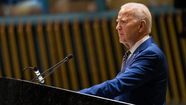 Biden firma una legge di bilancio temporanea senza aiuti all'Ucraina