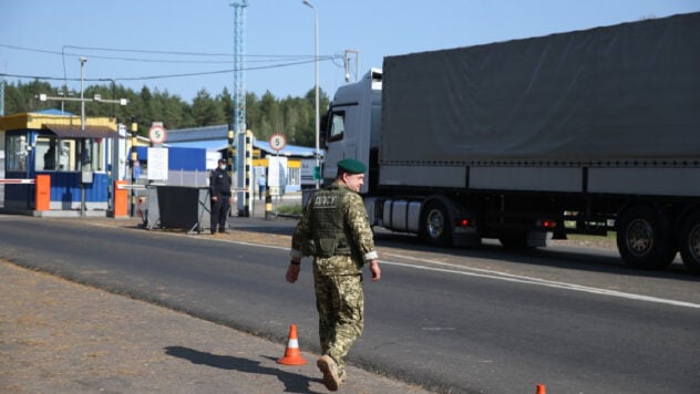 Problemi con il traffico di camion sono possibili al confine con la Polonia - Servizio di guardia di frontiera statale