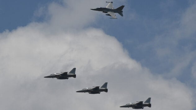 La Francia si unirà all'addestramento dei piloti di caccia ucraini nel 2024