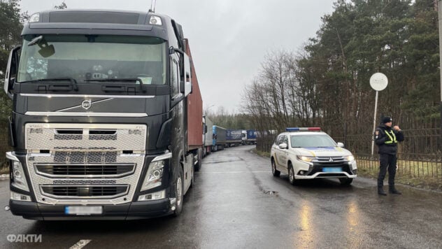 Blocco alla frontiera: sono quasi 4mila i camion in coda al checkpoint con la Polonia