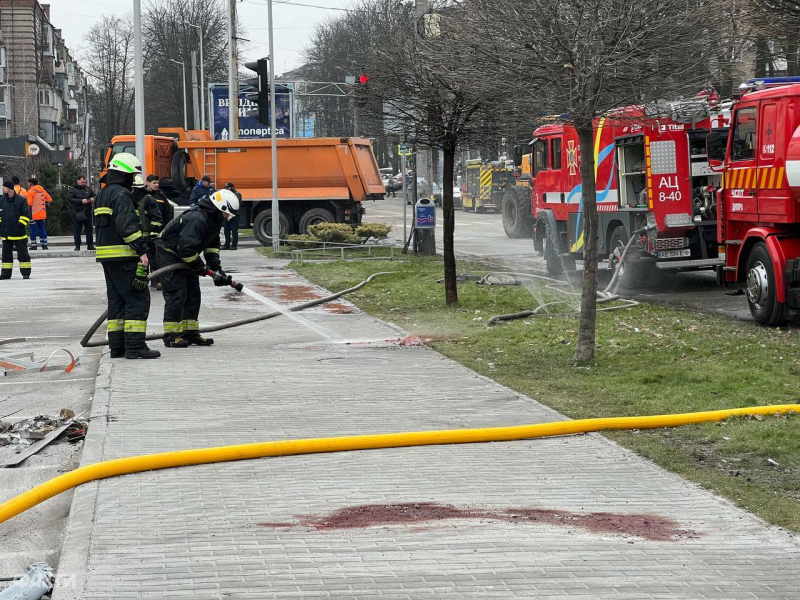 All'ospedale di maternità abbiamo sentito 5-6 arrivi: conseguenze dell'attacco al Dnepr in foto e video