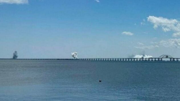 Una cortina fumogena è stata lanciata sul ponte di Kerch: si sentono esplosioni in Crimea