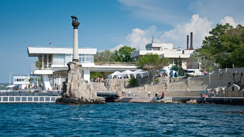 In Crimea, i partigiani hanno declassificato la base di carburante e il luogo di deposito delle attrezzature degli occupanti