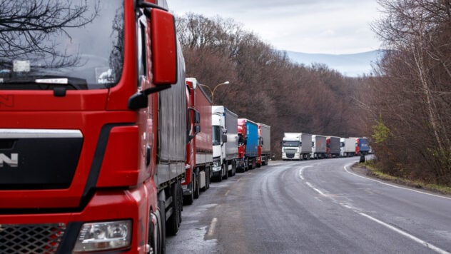 Per l'uscita dei camion vuoti. L'Ucraina apre un posto di blocco al confine con la Polonia