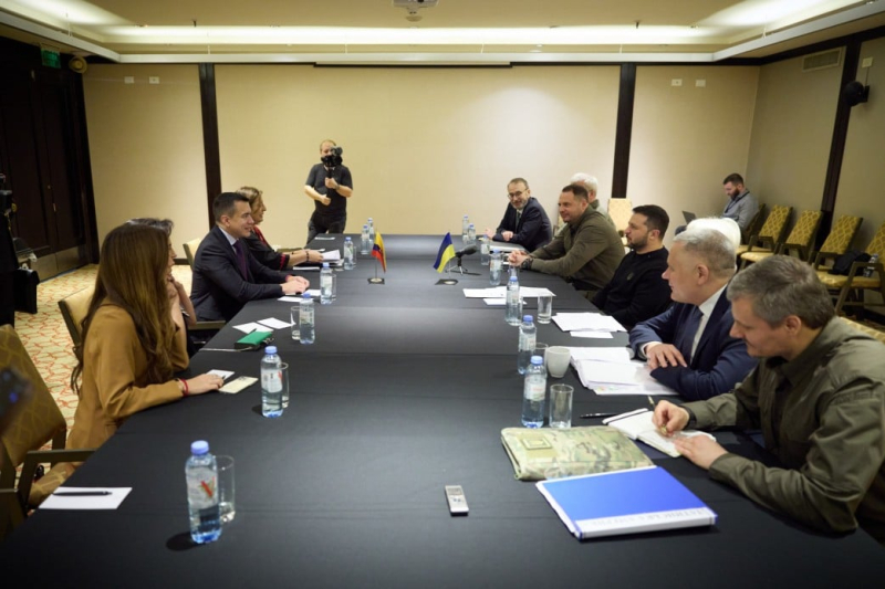 Sviluppo del commercio e formula di pace: Zelenskyj ha tenuto un incontro con i presidenti dei paesi dell'America Latina