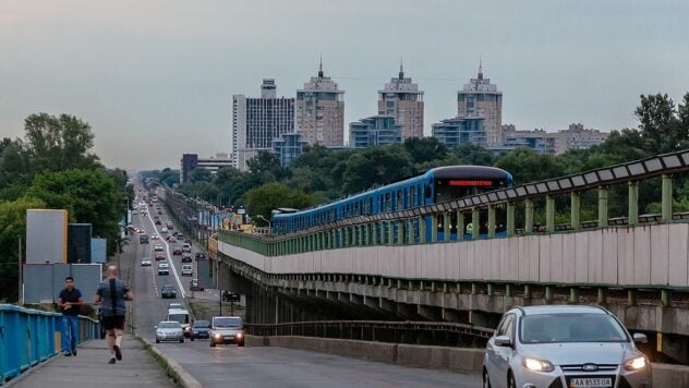 Il ponte della metropolitana è in condizioni 