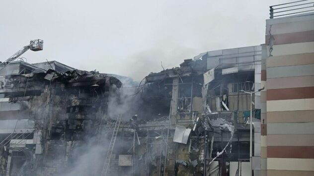 Il numero di morti e feriti cresce: i dettagli del più massiccio bombardamento dell'Ucraina