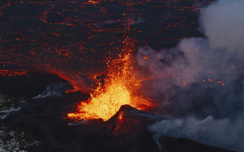 Eruzione vulcanica in Islanda: filmati impressionanti 