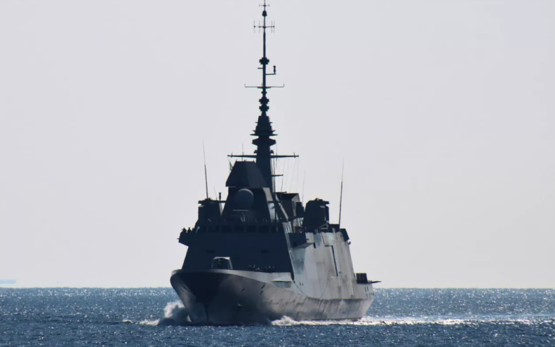 Una nave da guerra francese è stata attaccata da droni provenienti dallo Yemen - ciò che è noto