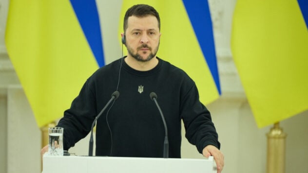 O lavori o combatti: Zelenskyj sugli uomini ucraini all'estero