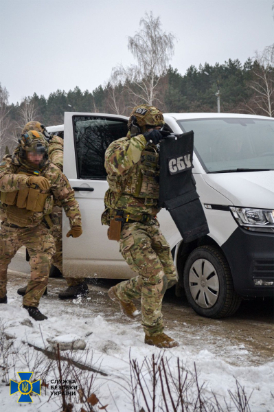 In caso di sabotatori che sfondano il nord: la SBU ha condotto esercitazioni con le Forze di Difesa