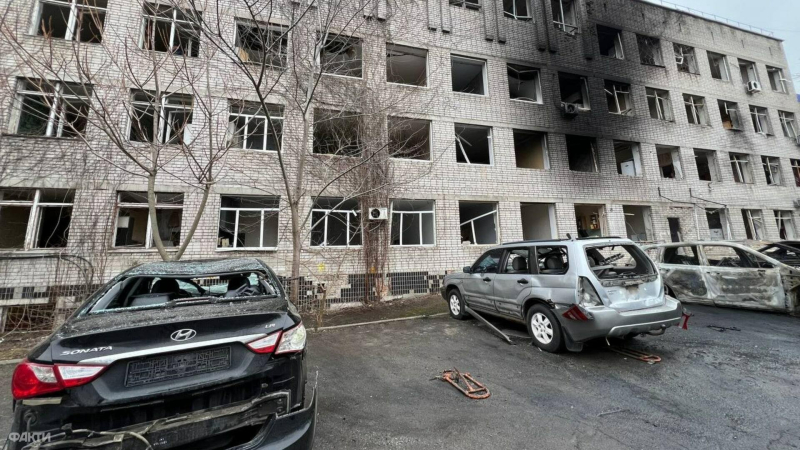 Attacco di droni sul Dnepr: un istituto scolastico, dormitorio e a casa