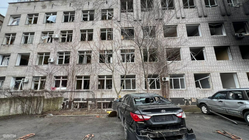 Attacco di droni sul Dnepr: un istituto scolastico, un dormitorio e le case sono stati danneggiati