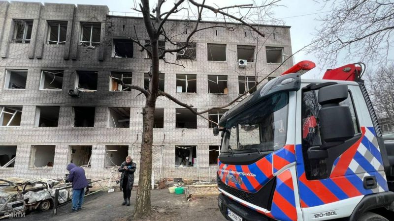 Attacco di droni sul Dnepr: un istituto scolastico, un dormitorio e le case sono stati danneggiati