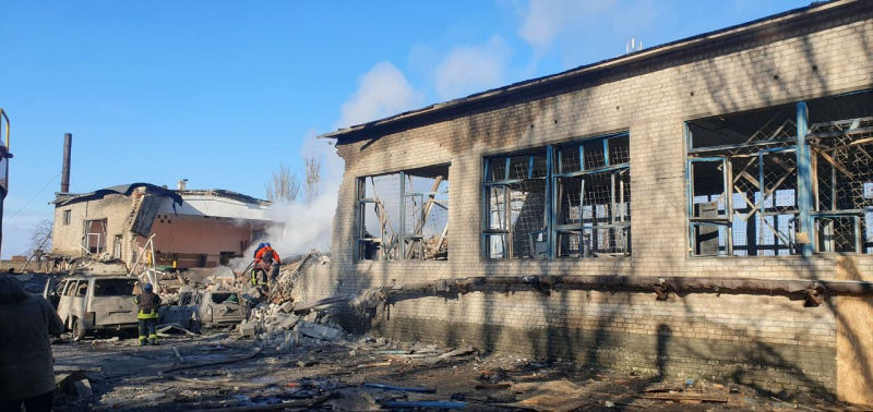 La Federazione Russa ha attaccato Konstantinovka dall'S-300, una scuola e un asilo sono stati danneggiati
