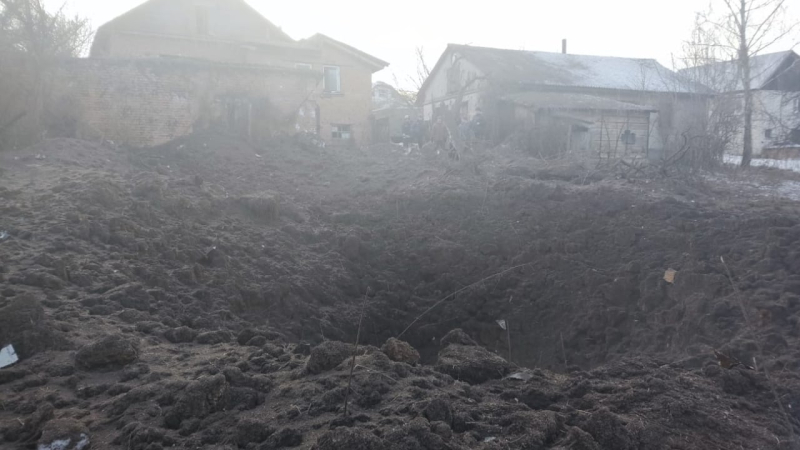 Attacchi russi al Dnepr e ai Krolevets, distruzione del ponte degli invasori vicino a Mariupol: notizie del 7 gennaio