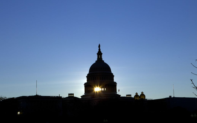 Il Senato degli Stati Uniti ha adottato un budget temporaneo per evitare la chiusura