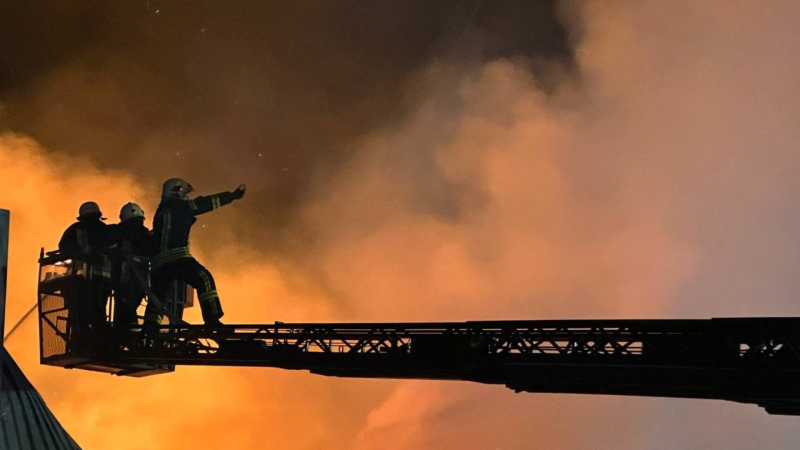  6 vittime, incendi e centinaia di finestre rotte: dettagli di due ondate di attacchi UAV a Odessa