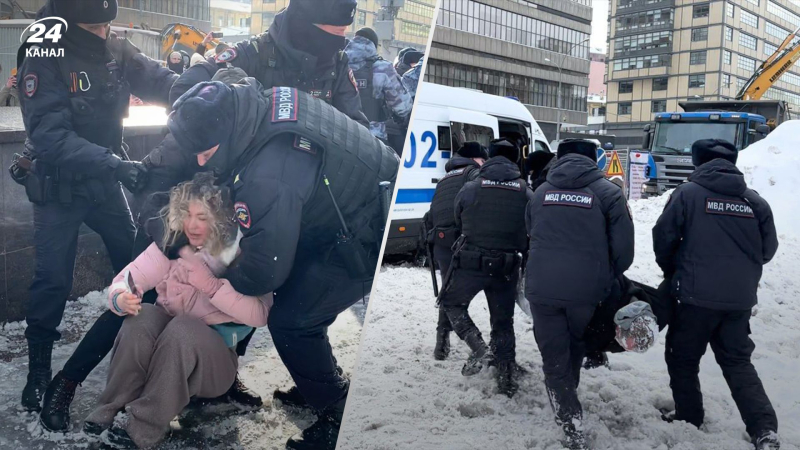 Onorare la memoria è anche un crimine: in Russia, più di 300 russi sono stati arrestati mentre portavano fiori a Navalny