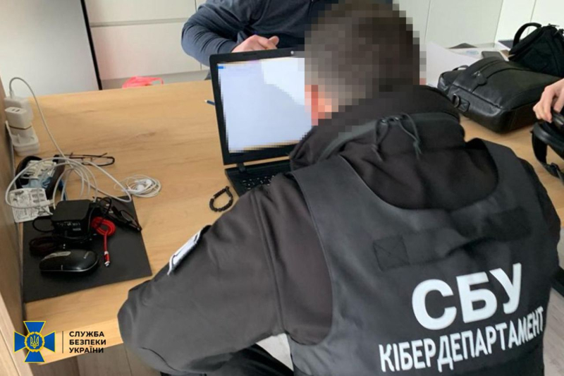 SBU ha arrestato gli imprenditori che hanno aiutato l'FSB a prendere il controllo del traffico Internet in 