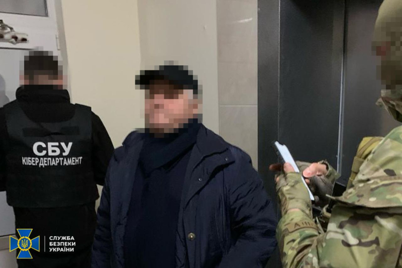 SBU ha arrestato imprenditori che hanno aiutato l'FSB a prendere il controllo di Internet traffico in “DPR”