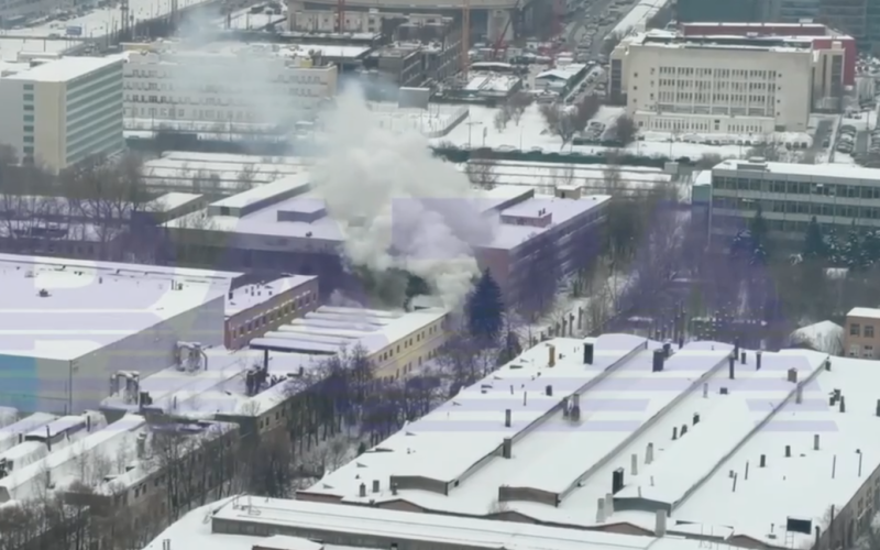 Incendio nello stabilimento MiG a Mosca: sono apparsi video e dettagli