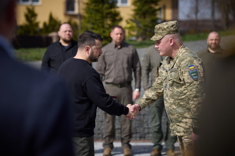 Zelenskyj sulle atrocità di Bucha: erano la prova che nessuno doveva essere escluso 