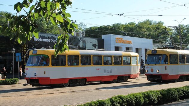 A Odessa il trasporto pubblico elettrico ha smesso di funzionare: gli autobus stanno prendendo il sopravvento