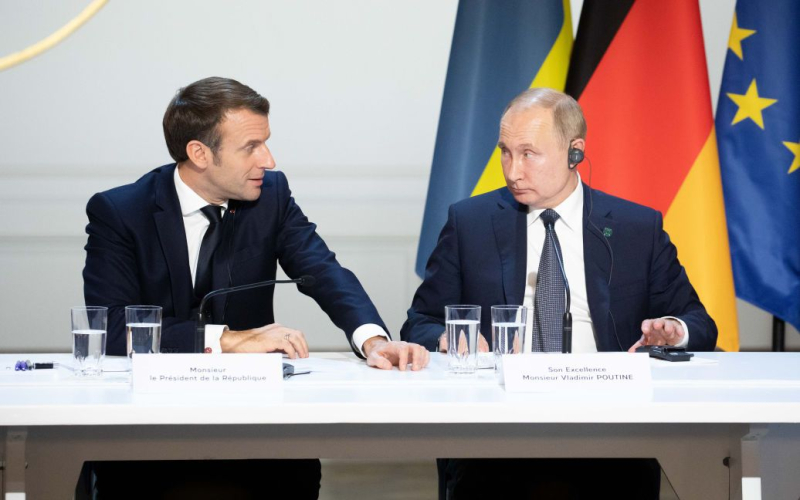 Macron chiederà un cessate il fuoco temporaneo in Ucraina: Putin ha reagito cinicamente